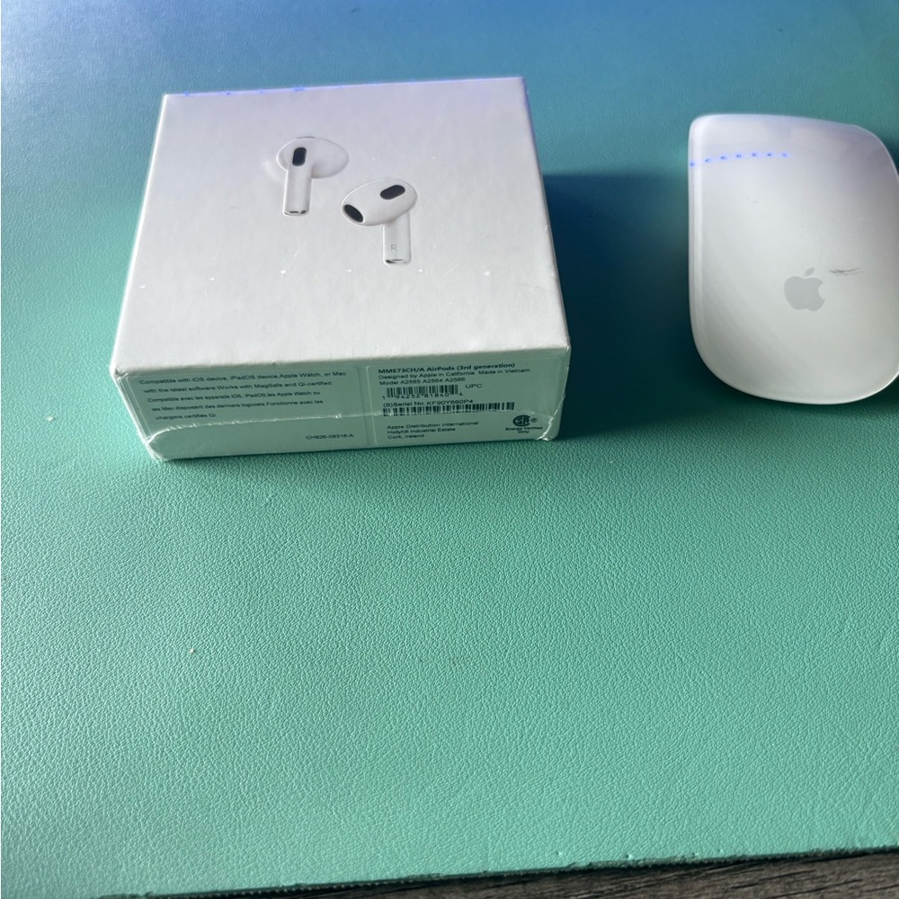 Apple AirPods and Magic Mouse Set